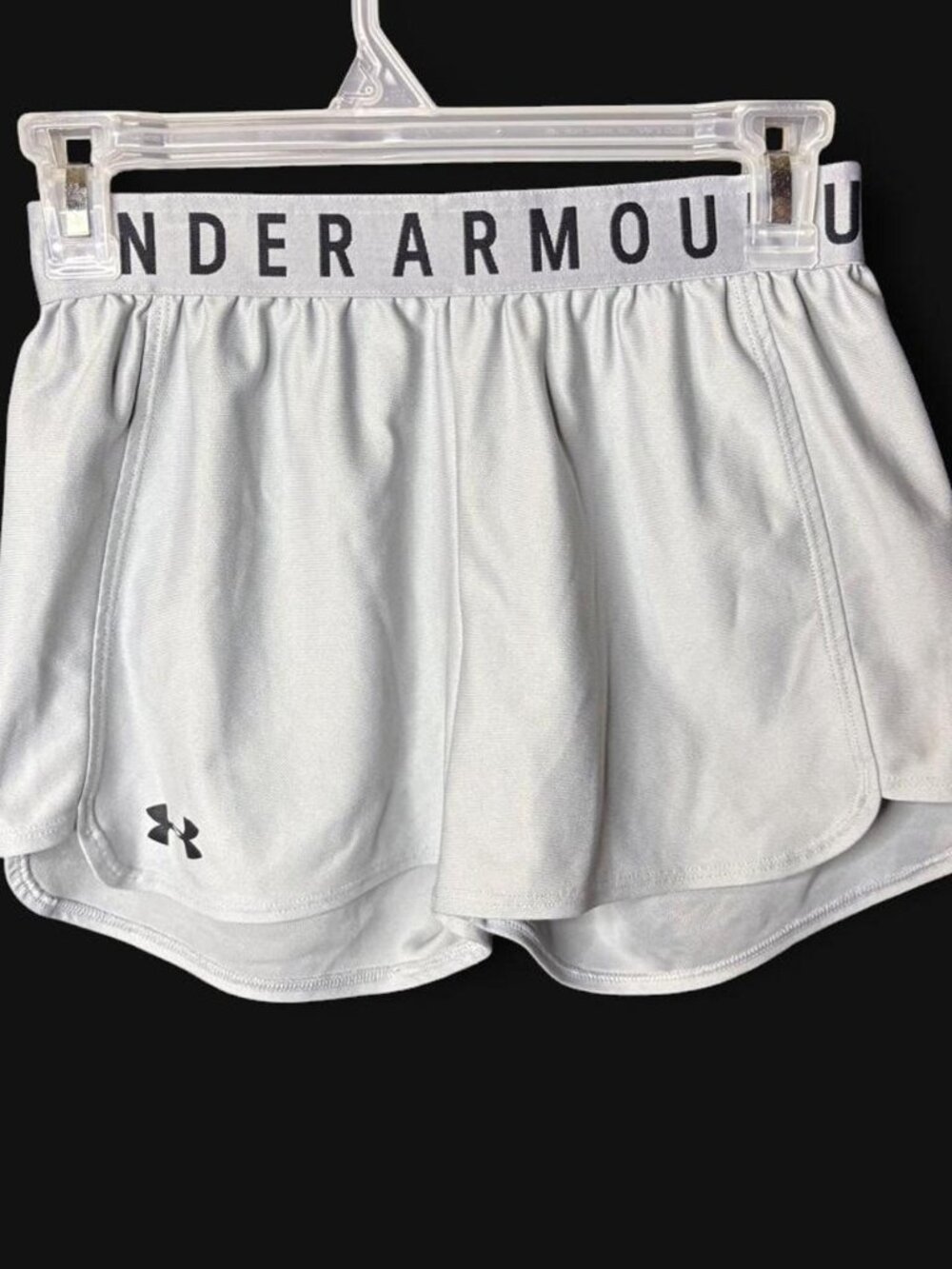 365-Under Armour Gray Play Up Athletic Shorts Size...